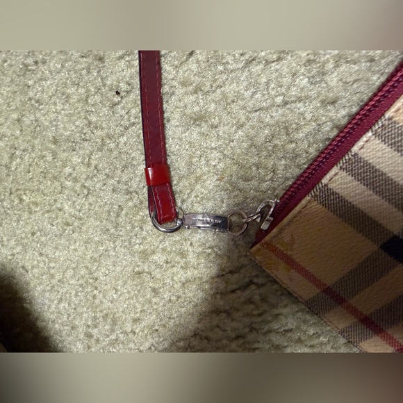 Authentic Burberry Wristlet - Picture 14 of 14